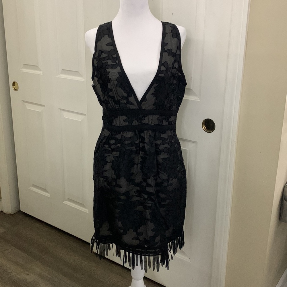 GORGEOUS Max Studio dress